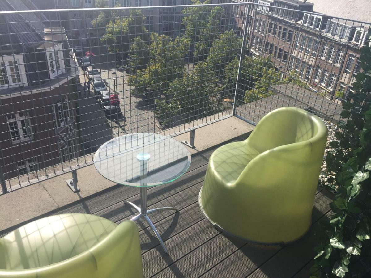 Banks Antwerp Antuérpia Exterior foto